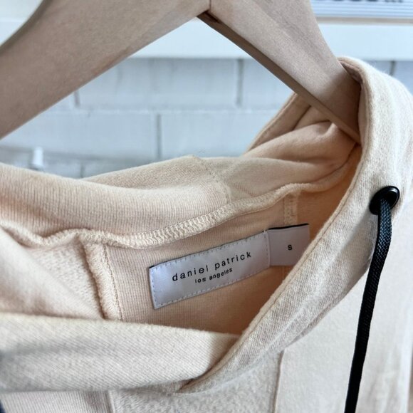 Daniel Patrick LA Knomadik Drawstring Oversize Hooded Vest and Jogger Set - Picture 4 of 8